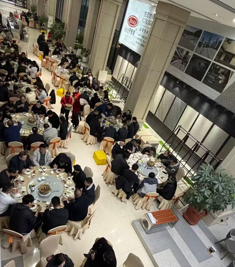 Koncoroční banket Beaty Ceramics úspěšný | Tržby přesahují 400 milionů RMB na nový rok, nové produkty budou představeny na Xiamen INT'L Stone Fair